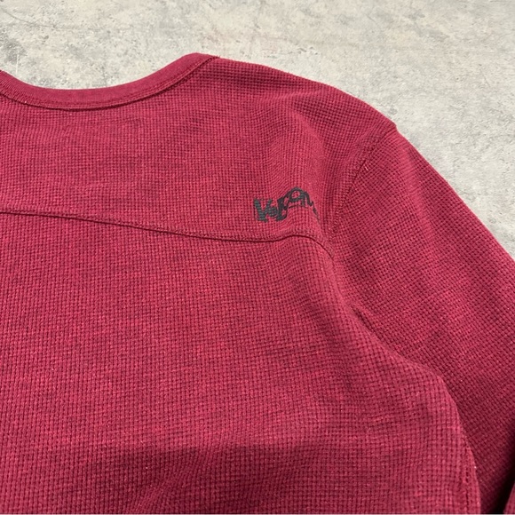 Volcom Red Thermal Long Sleeve Shirt Small - Picture 9 of 9